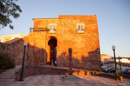 Porta Almedina-4