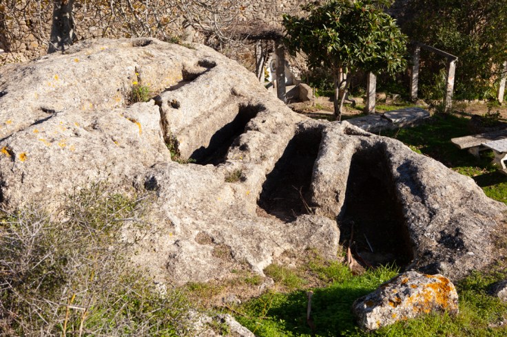 Tumbas en Boa Morte-1